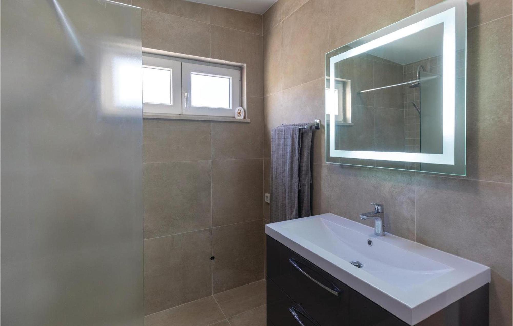Awesome Apartment In Blace With House Sea View Dış mekan fotoğraf