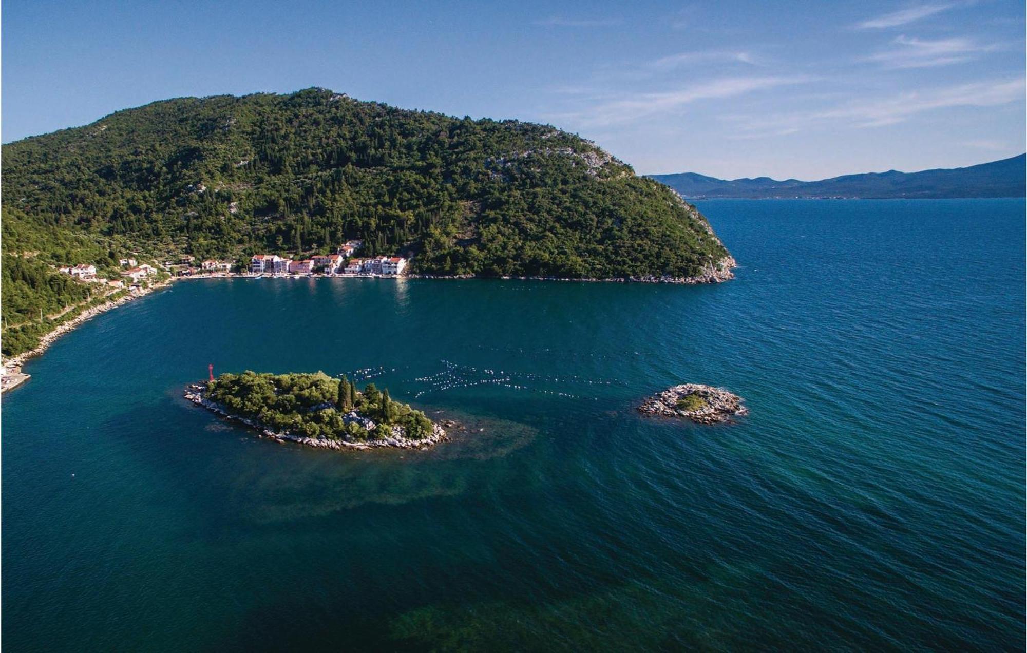 Awesome Apartment In Blace With House Sea View Dış mekan fotoğraf